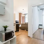Apartmán Jacuzzi And Privacy With 2 Balconies And Free Garage *