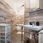 דירה Jacuzzi And Privacy With 2 Balconies And Free Garage *