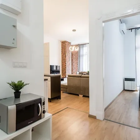 Apartmán Jacuzzi And Privacy With 2 Balconies And Free Garage *